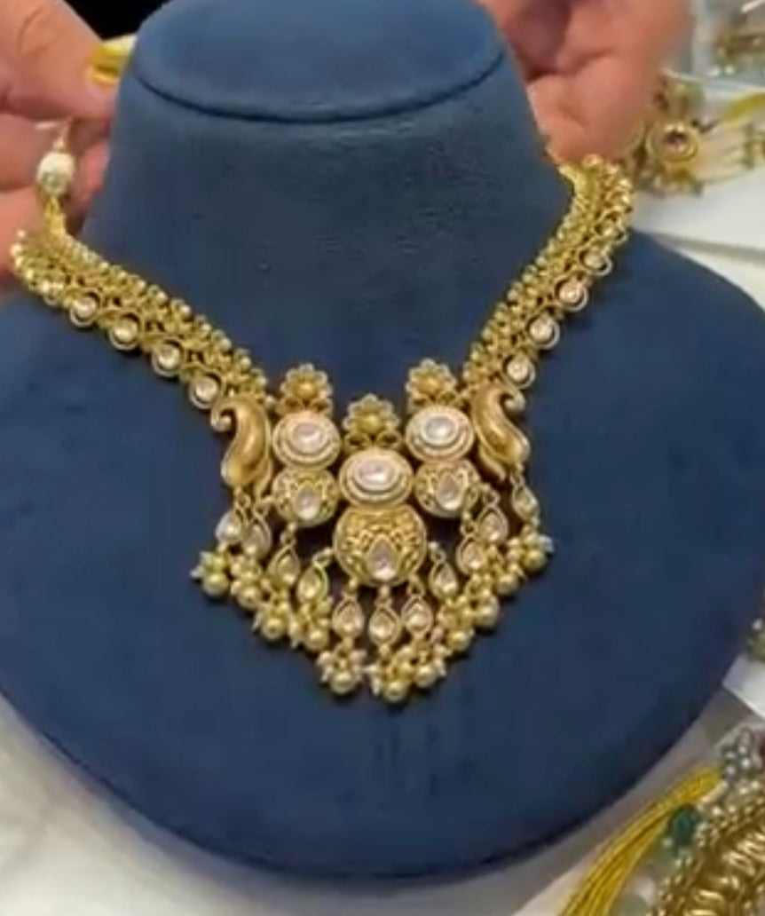 Pure Line – Minimalist Necklace with Timeless Charm