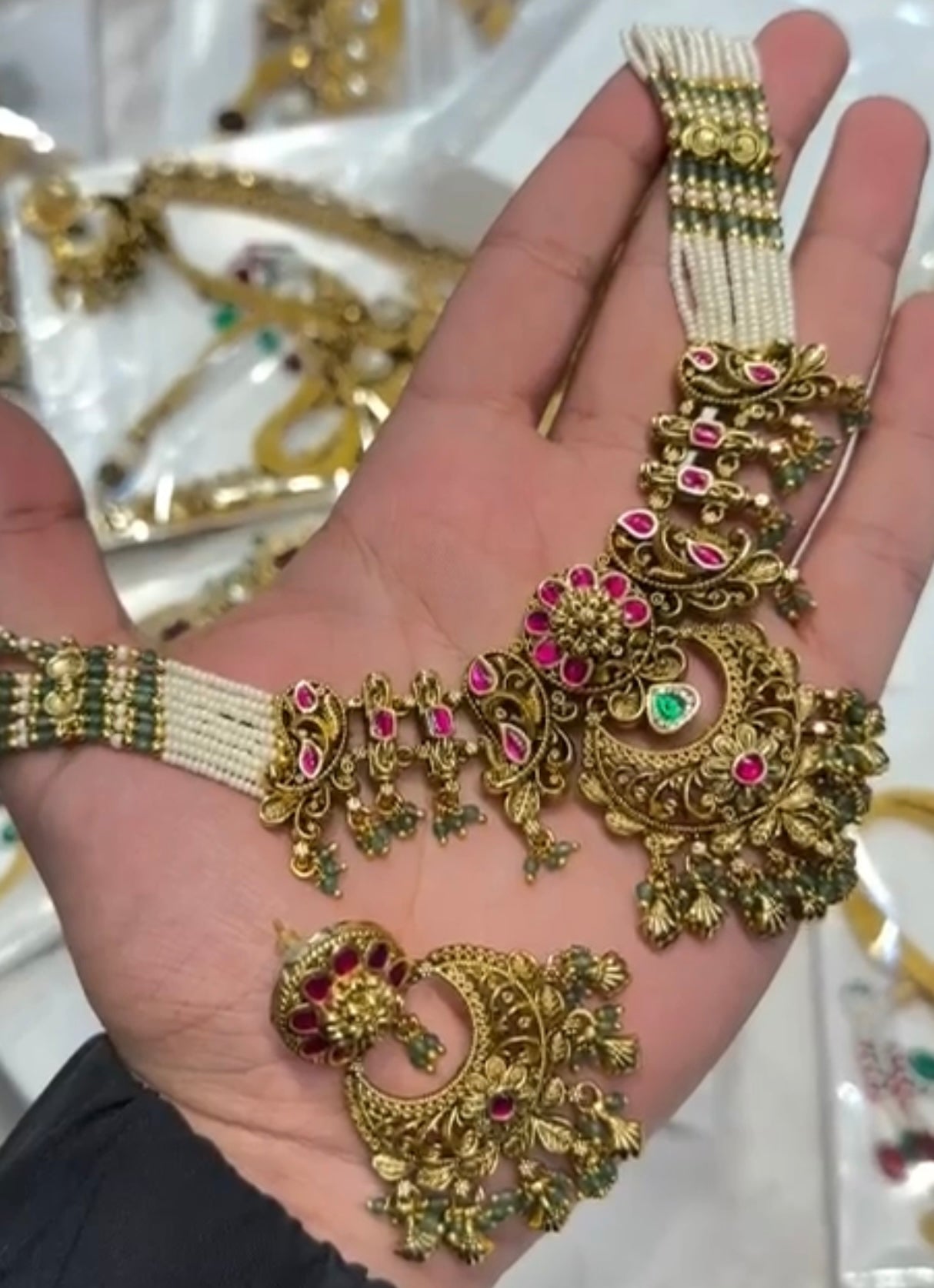 Pure Line – Minimalist Necklace with Timeless Charm