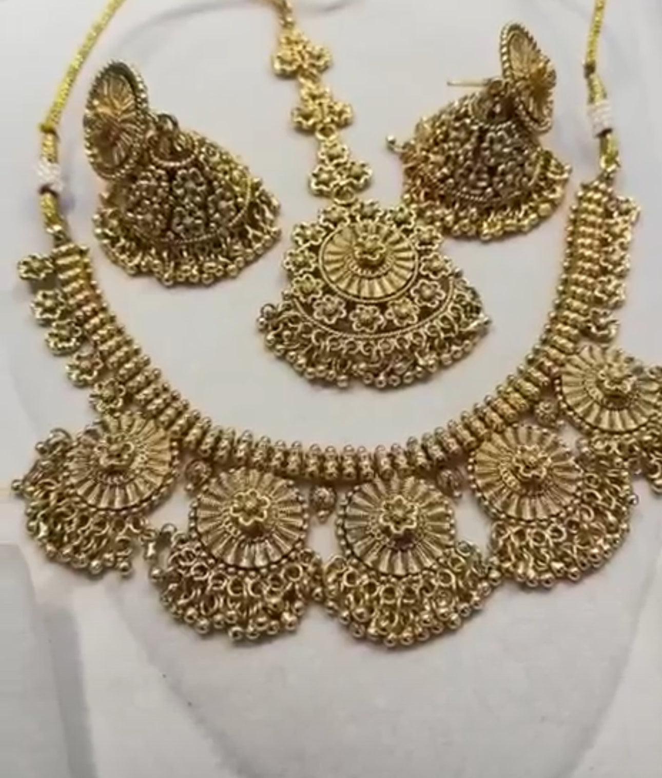 Aura Charm Necklace – Elegant Lucky Jewelry for Women