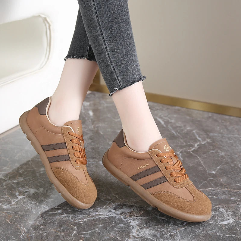 2026 New Autumn Women's Shoes Comfortable Casual Shoes College Style Wide Toe Soft Flat Shoes Outdoor Casual Sports Shoes