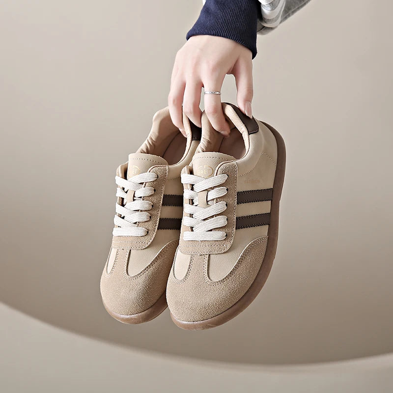 2026 New Autumn Women's Shoes Comfortable Casual Shoes College Style Wide Toe Soft Flat Shoes Outdoor Casual Sports Shoes